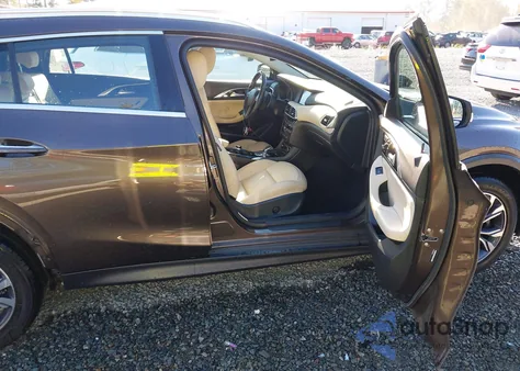 2018 Infiniti Qx30 Luxury из США, поврежденный, VIN SJKCH5CR8JA049615